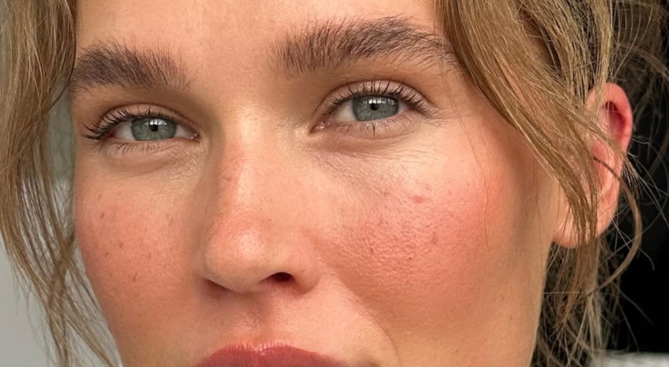 Este é o look de maquiagem mais moderno de 2025. Milhões de visualizações no TikTok!