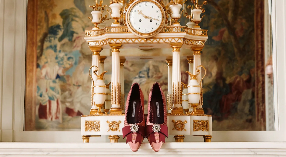 "Laat ze Manolo eten!" Legendarische ontwerper presenteert collectie geïnspireerd door Marie Antoinette