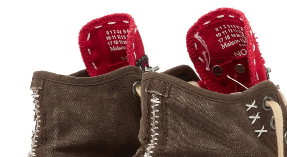 ¿Amor hasta la muerte? Una casa de moda de lujo presenta zapatillas únicas.