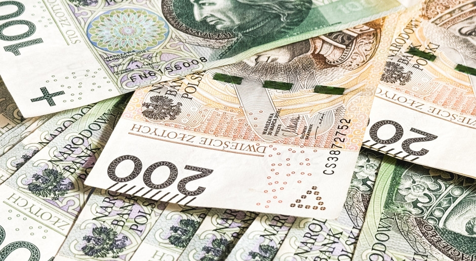 1046,76 zł więcej. Od 1 lipca: 8345,35 zł. Mniej na pasku być nie może w tych zawodach