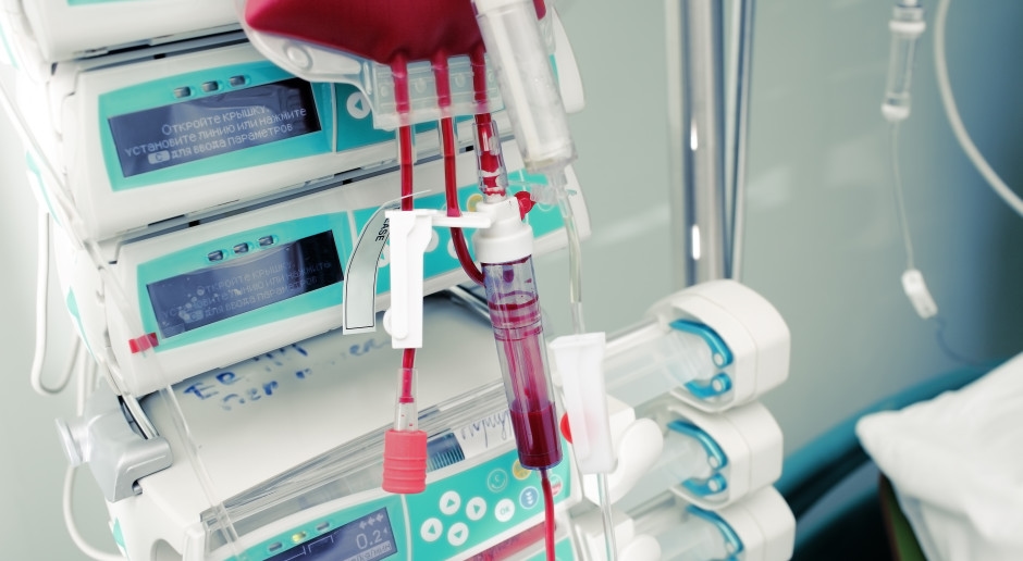 Tipo de sangre poco común: 130 PLN por litro. Sangre con anticuerpos: 280 PLN por litro.