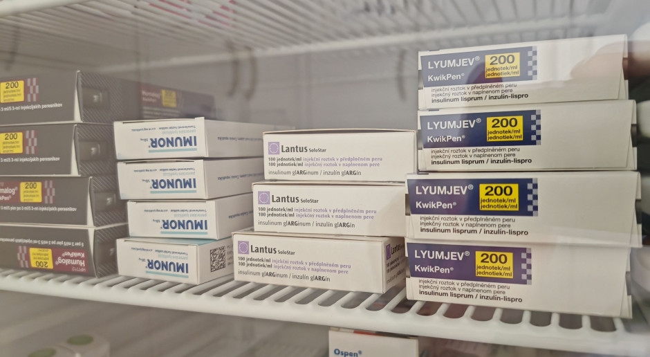 Kühlschränke ins Gefängnis, Patienten bekommen keine Medikamente. Wird die Regelung Apotheken lahmlegen?