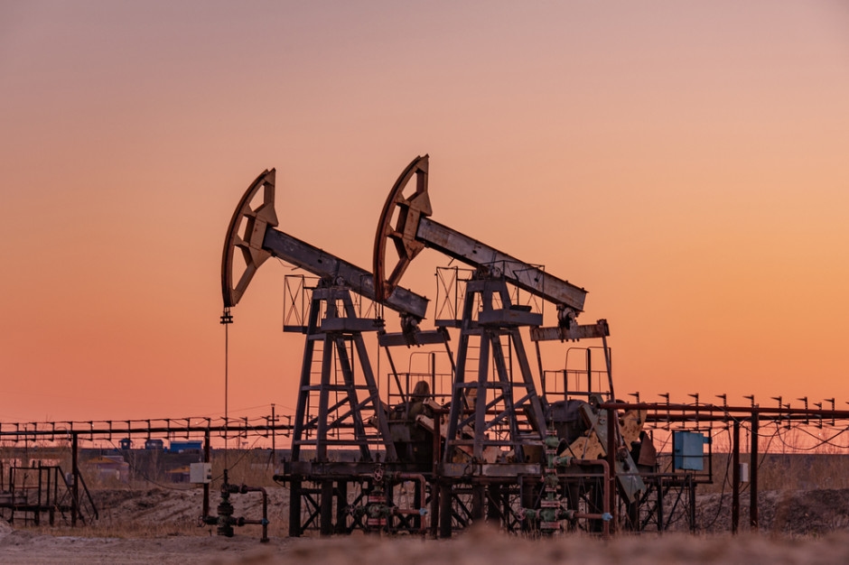 Los precios del petróleo se han disparado. El ataque a Irán también afectará el bolsillo de los conductores polacos.