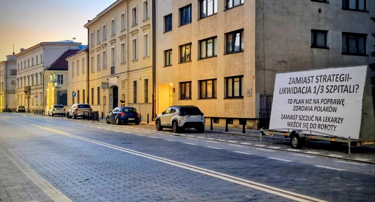 Sağlık Bakanlığı, doktorlara maaşlarıyla ilgili olarak yanıt verdi. "Yorum içeren 95 e-posta gönderildi."