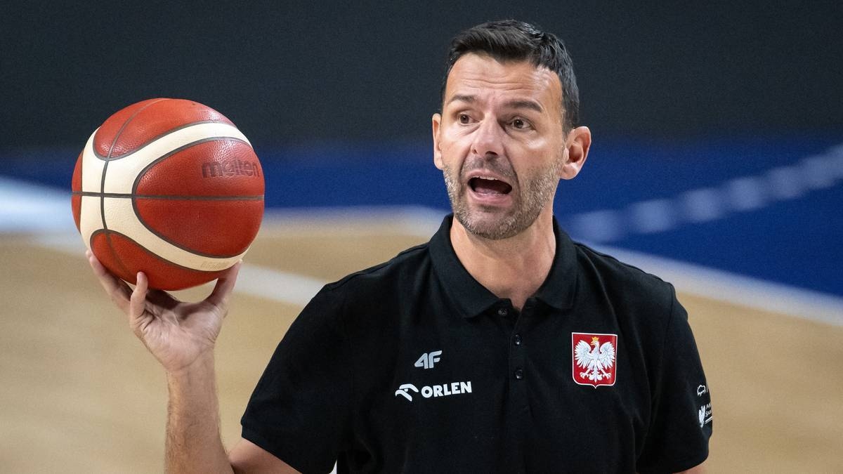 Ele. EuroBasket: Macedônia do Norte - Polônia. Cobertura ao vivo e resultados ao vivo