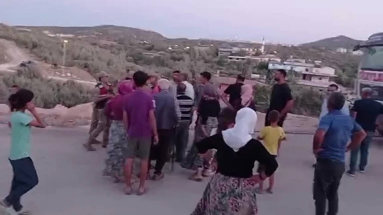 Toprağını koruyan köylüler serbest