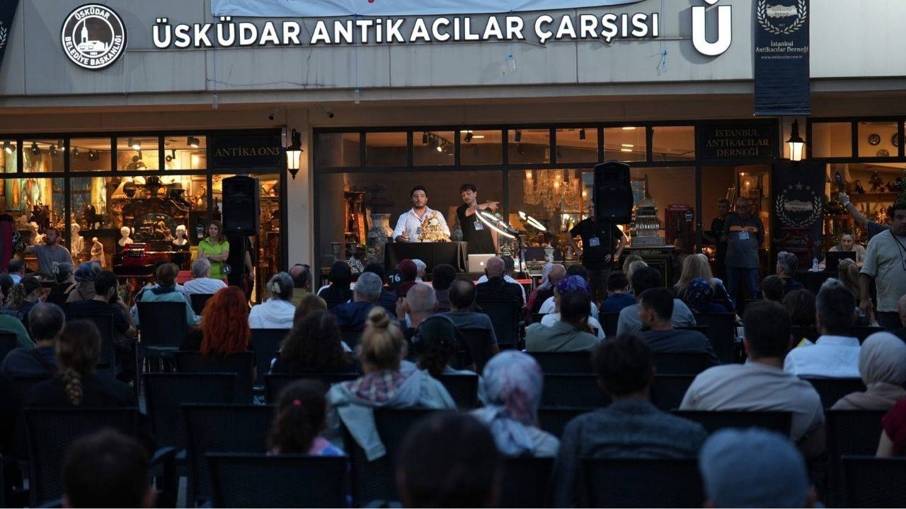Han comenzado las subastas al aire libre en Üsküdar