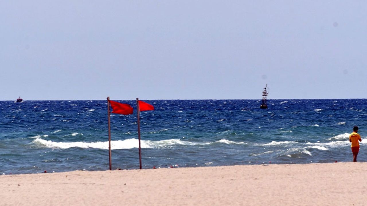 Tekirdağ'ın dört  ilçesinde denize girişlere yasak