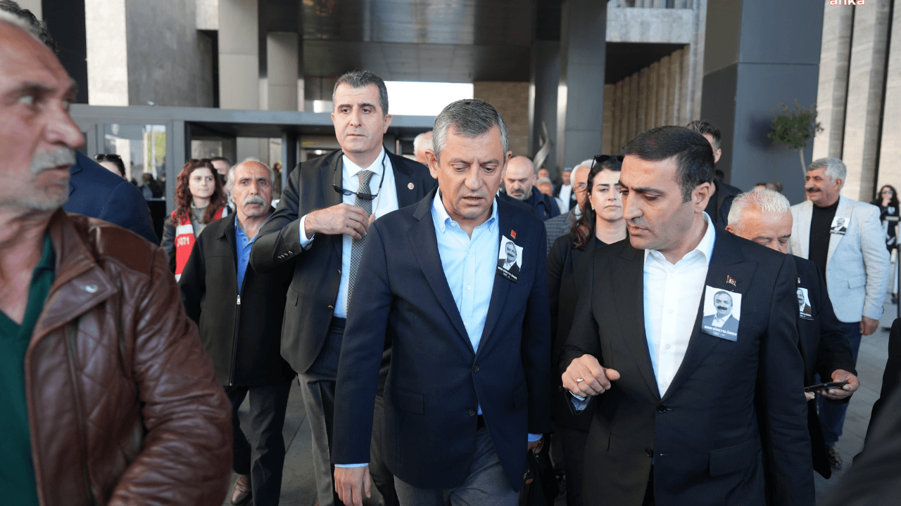 ¡El hombre que atacó a Özel será llevado mañana al juzgado!