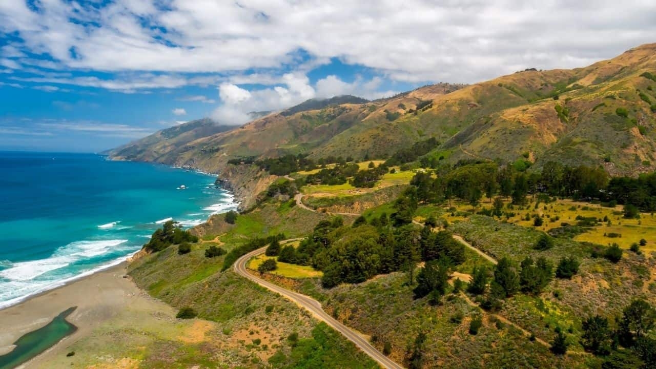 Este tramo de la Carretera 1 de California convierte un recorrido panorámico en el viaje por carretera de tu vida, y no, no es Big Sur.