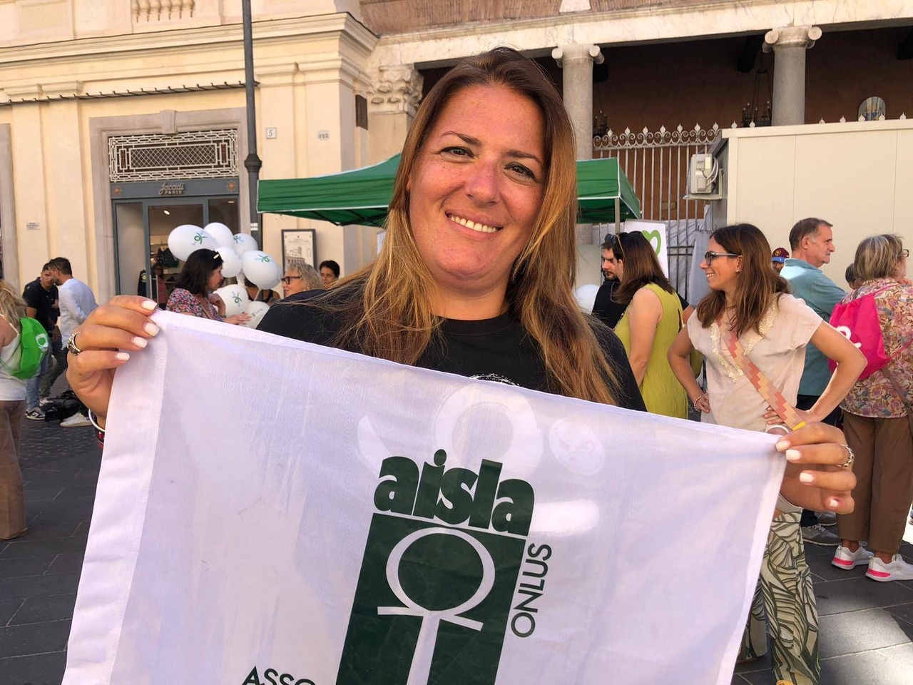 Enfermedades Raras, Rizzitano (AISLA): "Llevamos a personas con ELA a instituciones".