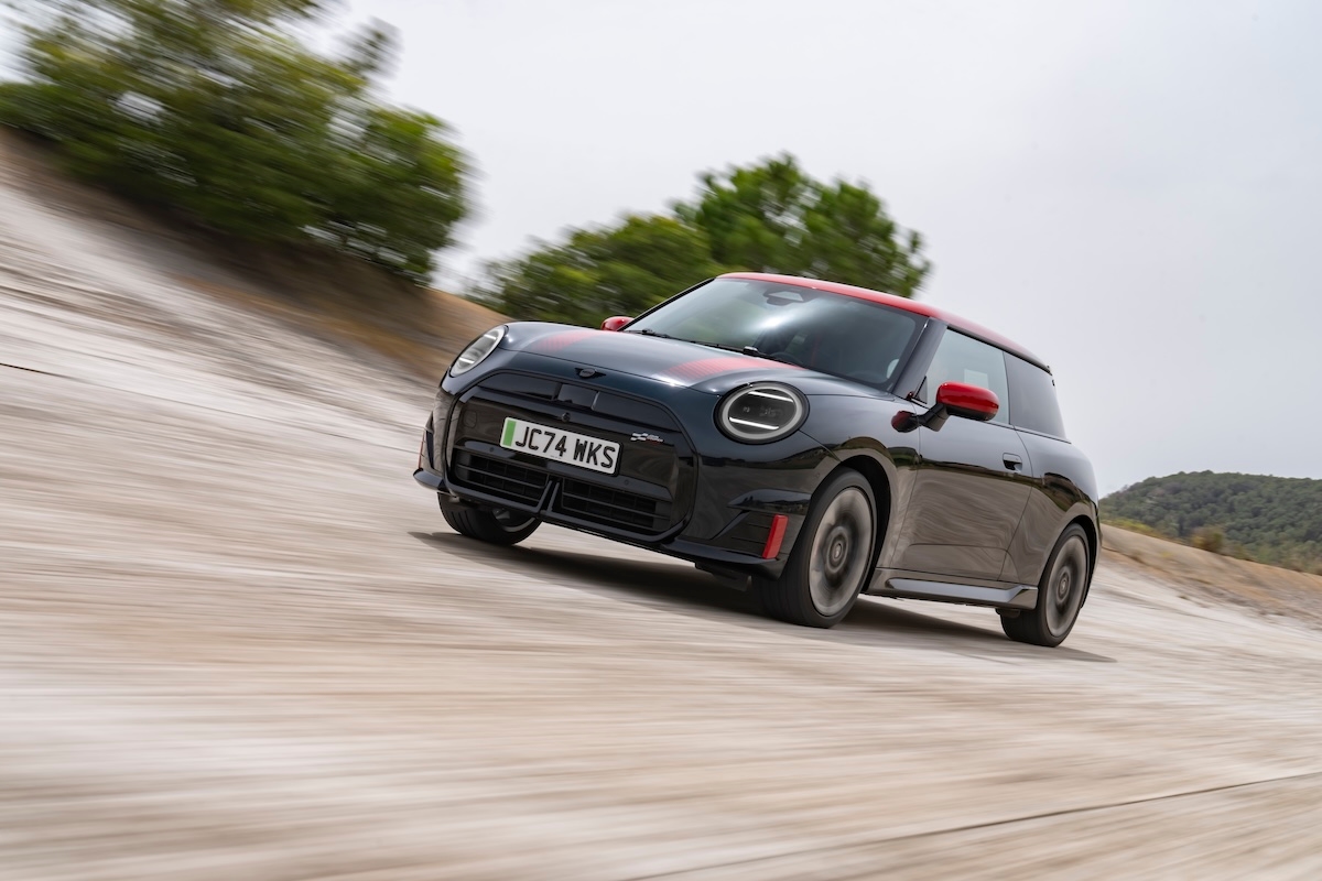 На выставке IAA 2025 MINI представит два эксклюзивных шоу-кара John Cooper Works