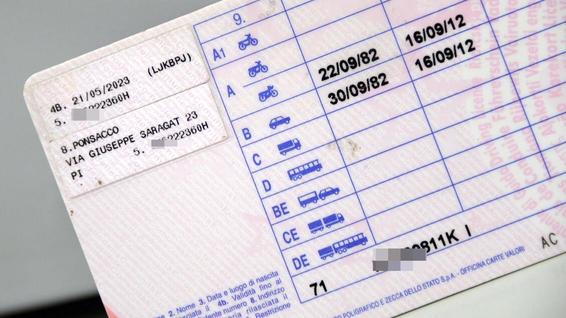 Six people reported for taking a driving test with earphones for tips