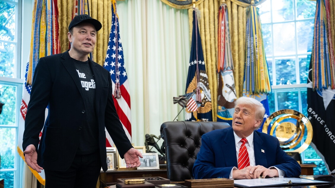 Трамп бросает вызов Маску и запускает исследования ИИ на своей платформе в социальных сетях