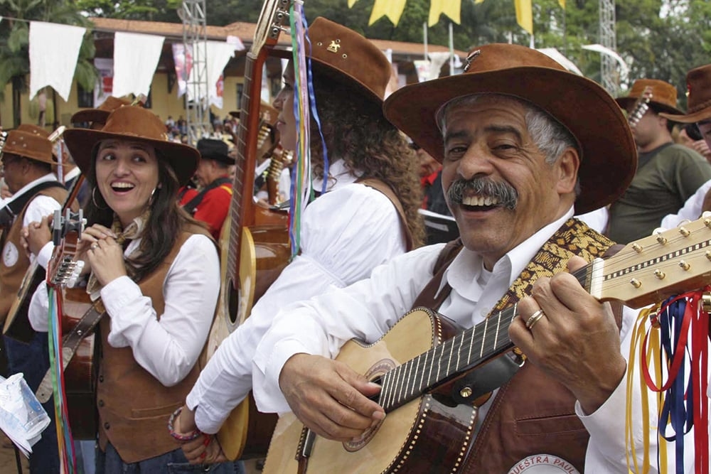 Más allá del universo rural
