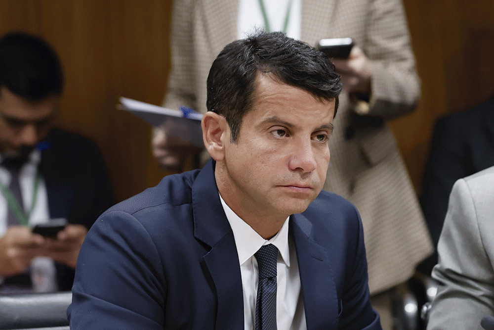 Bajo las reglas del Doctor Luizinho