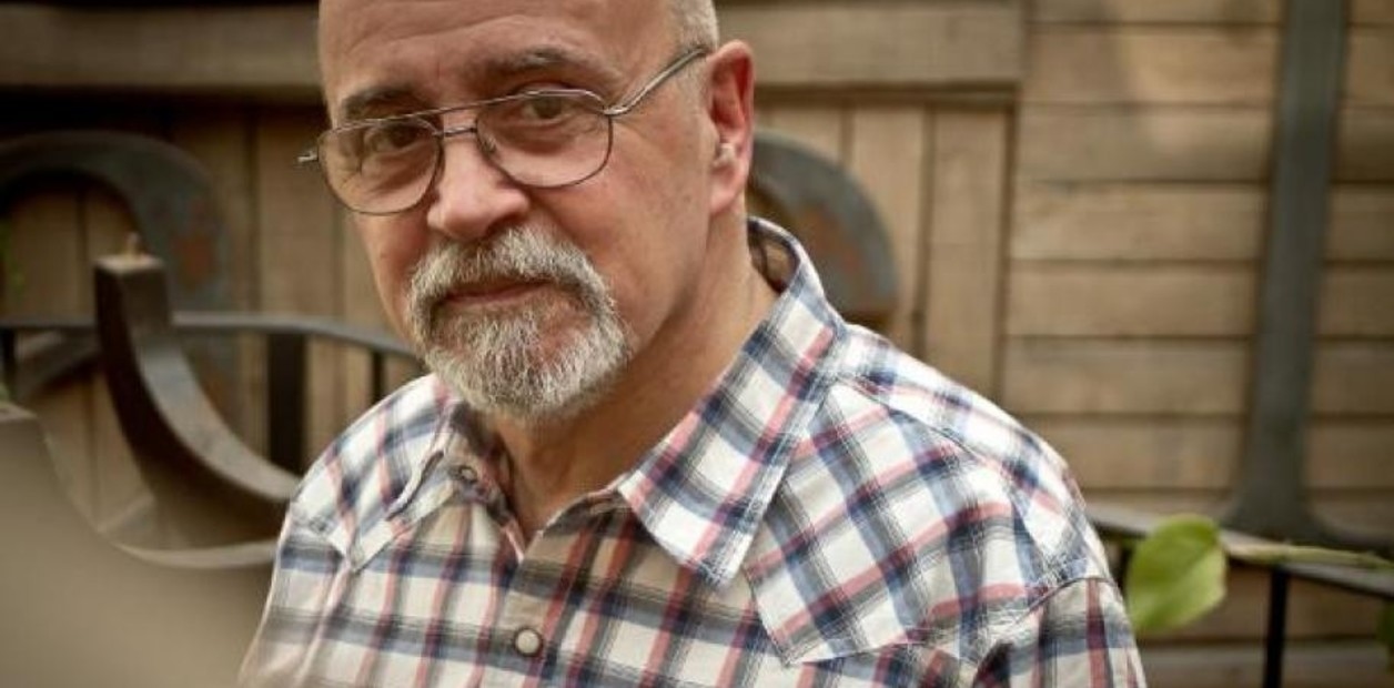Jorge Aulicino, journalist and one of the fundamental voices of poetry, has died.