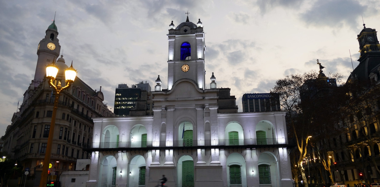 Das Cabildo feiert sein 300-jähriges Bestehen mit einer Reise ins Buenos Aires des 18. Jahrhunderts.