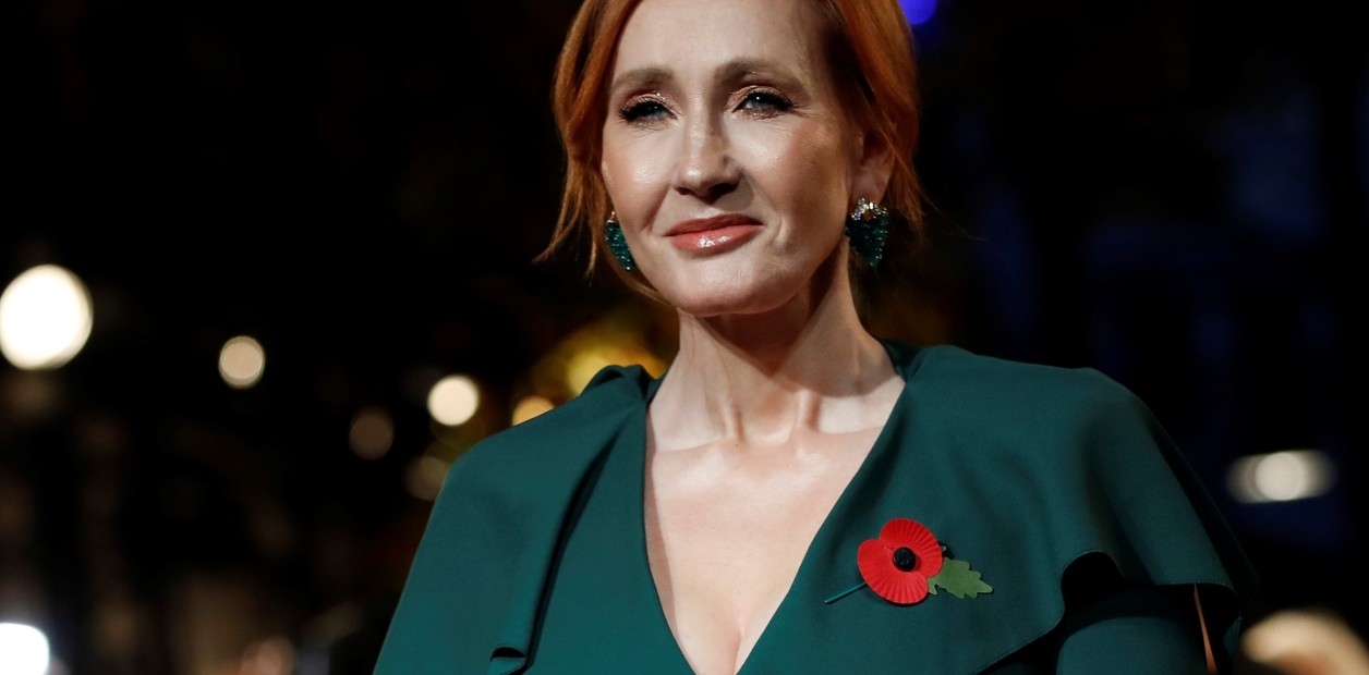 J.K. Rowling compie 60 anni: l'autrice di Harry Potter pubblica un nuovo romanzo