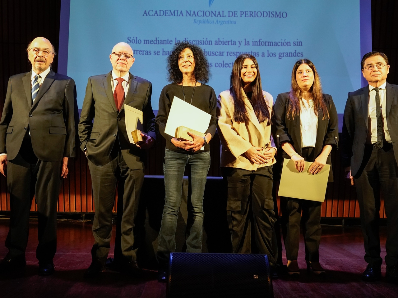 Leila Guerriero e Jorge Fernández Díaz sono stati premiati: "Una fazione cerca di addomesticare il giornalismo".
