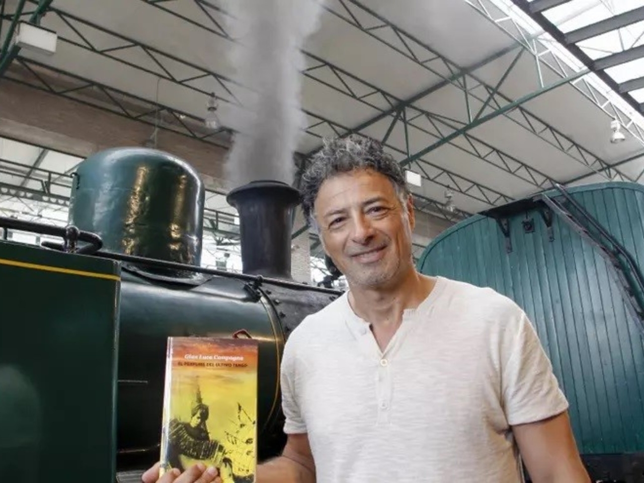 De Italiaanse schrijver Gian Luca Campagna vraagt het Argentijnse volk om vergeving.
