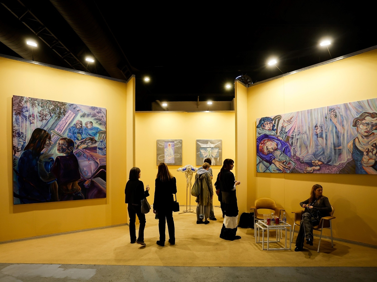 Arteba 2025 schloss mit guten Verkäufen und einer starken Präsenz junger Sammler.