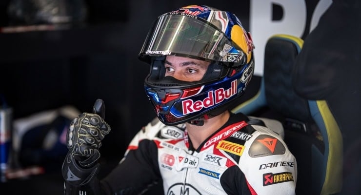 Toprak Razgatlıoğlu ganó las tres carreras en la etapa francesa