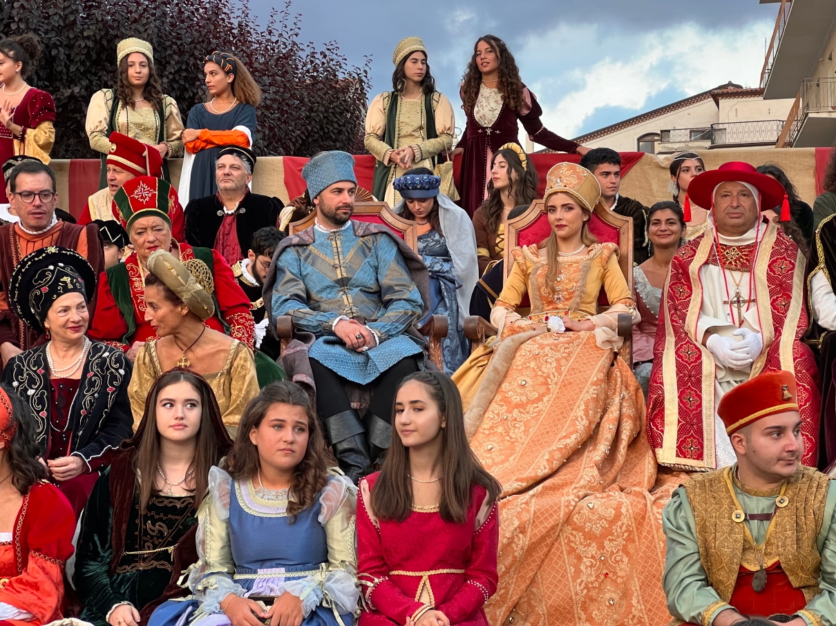 Sinema, Teggiano'dan beyazperdeye: UNESCO kasabasında rekor kıran günler film oluyor.