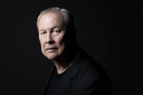 Ein Theatergigant ist gestorben; Bob Wilson hinterlässt eine „Spur in der Erinnerung an das Feuer“