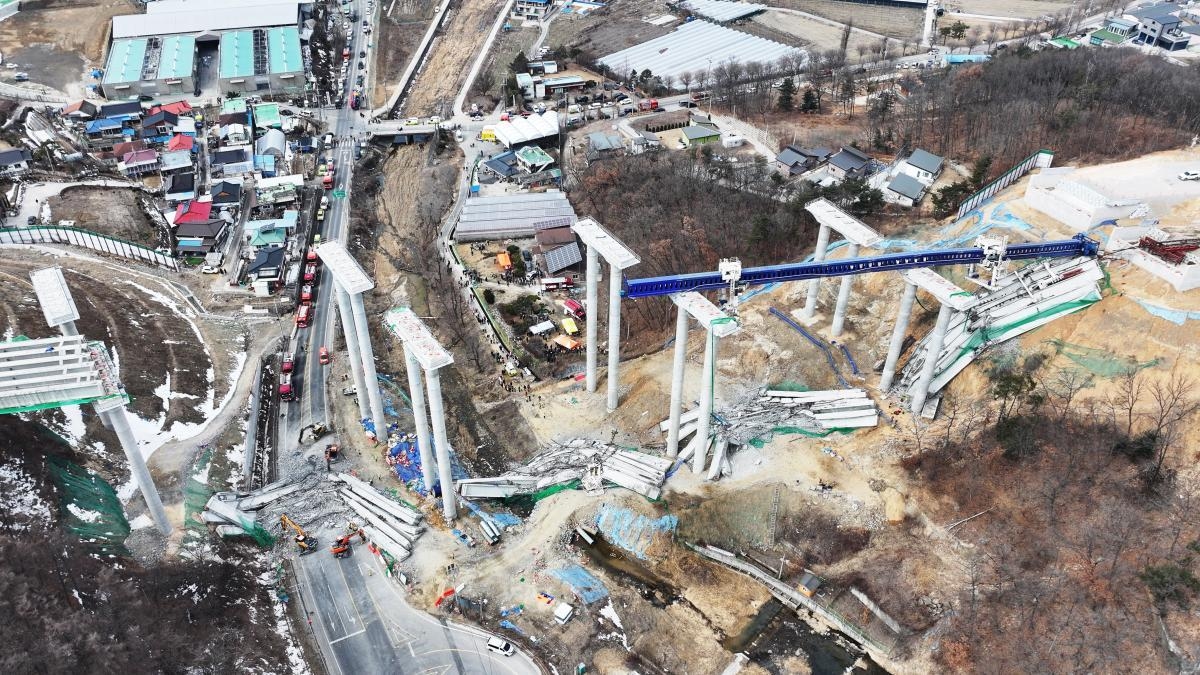 4 doden bij instorten brug in Zuid-Korea