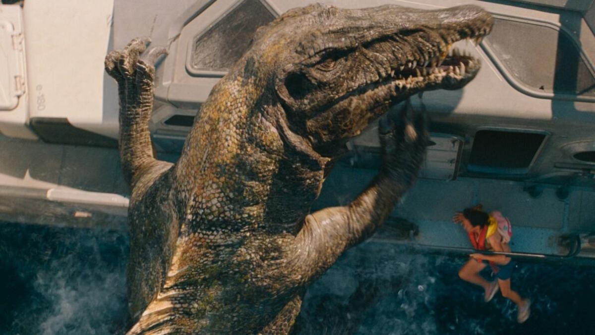Jurassic horror returns: lots of adrenaline and mutant dinosaurs