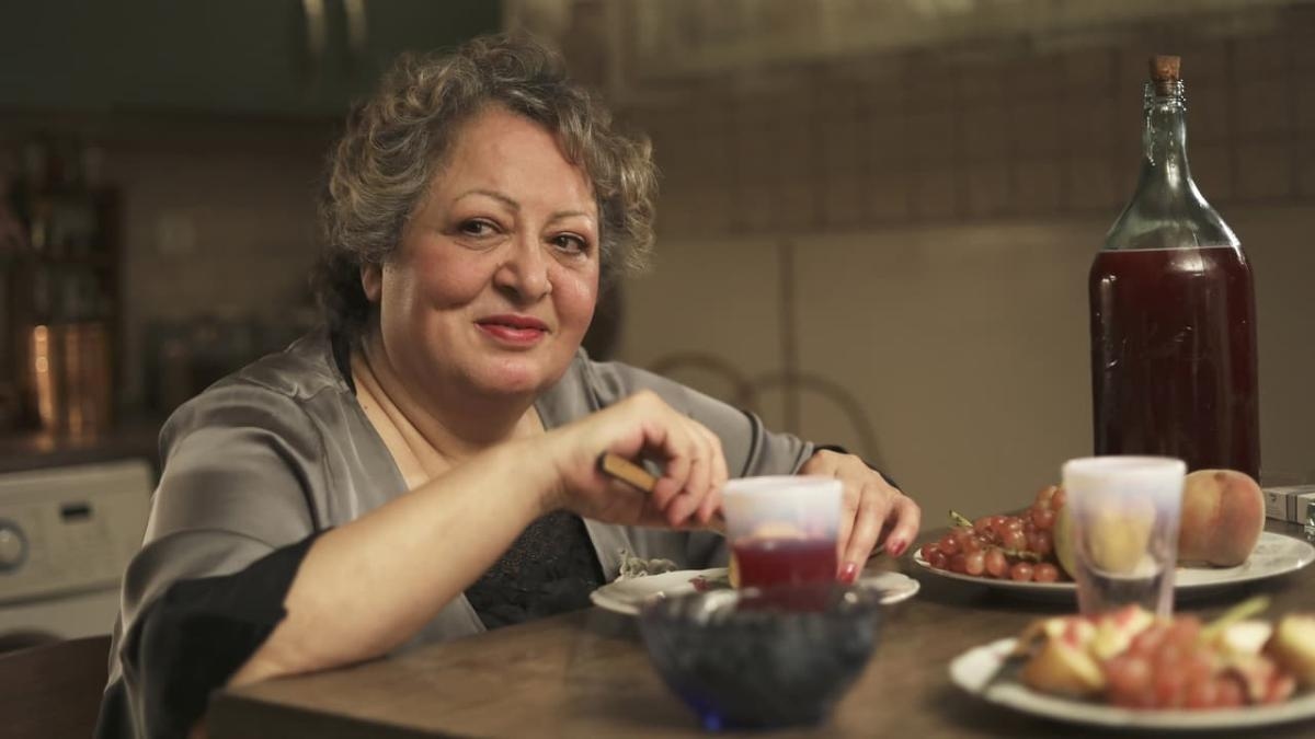 Os cineastas condenados por filmar uma mulher sem hijab no Irã: "Estamos esperando que eles venham e nos coloquem na cadeia."