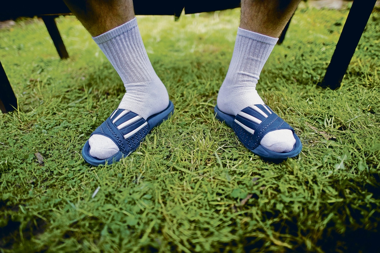 Moda para pies | ¡Alerta de llegada tardía!: Calcetines blancos