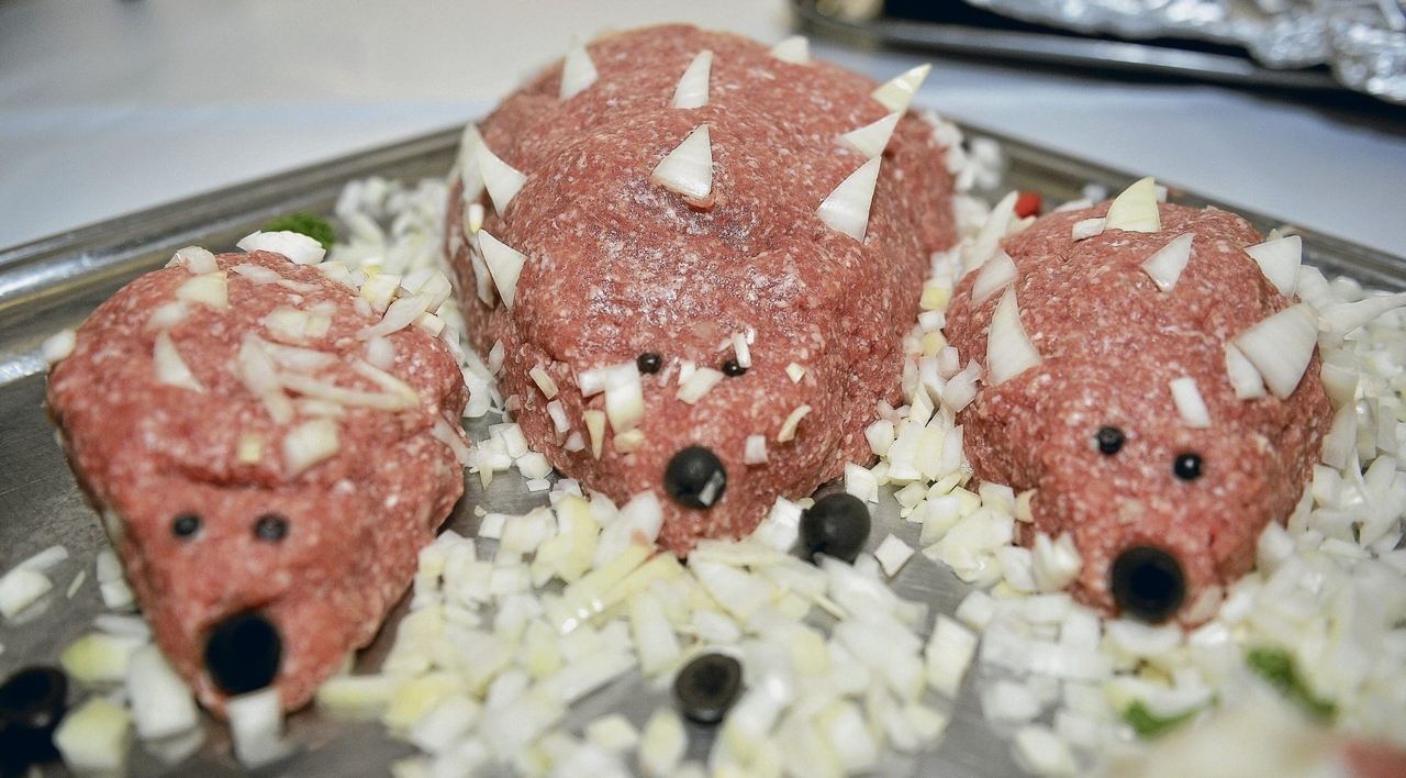 "Comer compulsivamente saudável" | Y-Kollektiv: Deus vive na carne moída
