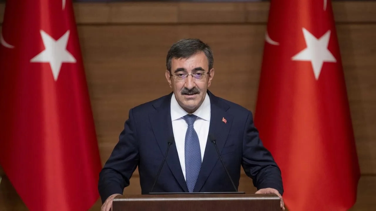 Vicepresident Yilmaz sprak op de International Geothermal Investment Summit