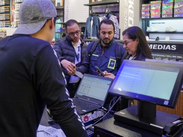 O Dian está mirando empresas por supostamente emitirem notas fiscais falsas.