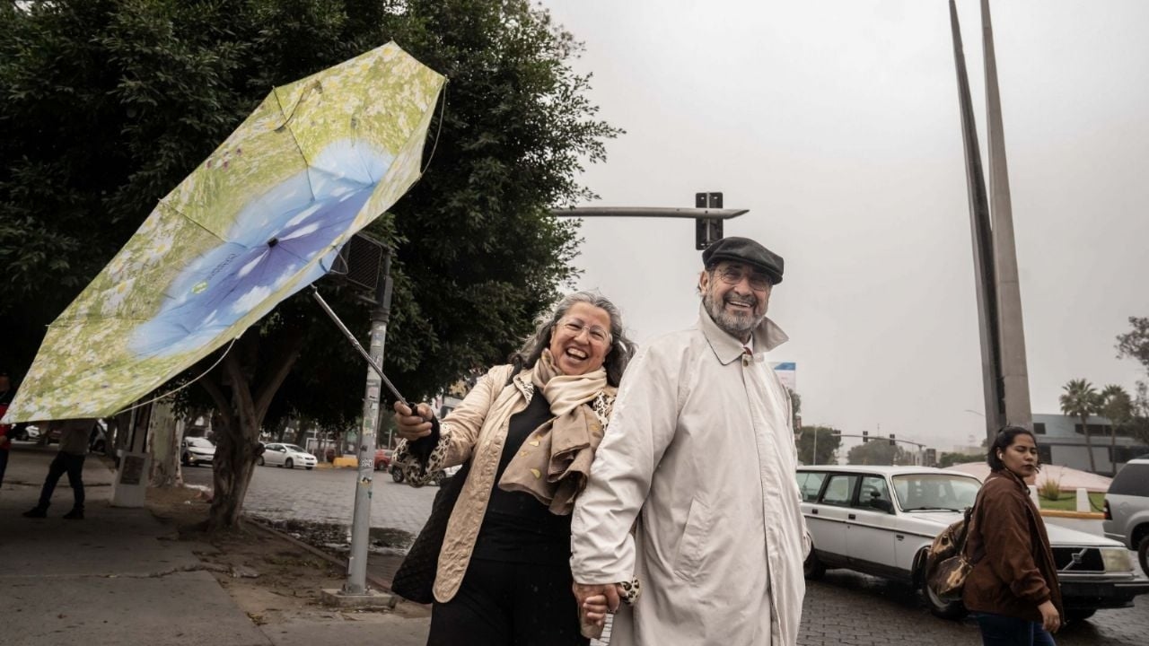 Tropische golf 40 blijft donderdag regen, kou en vorst brengen naar deze staten.