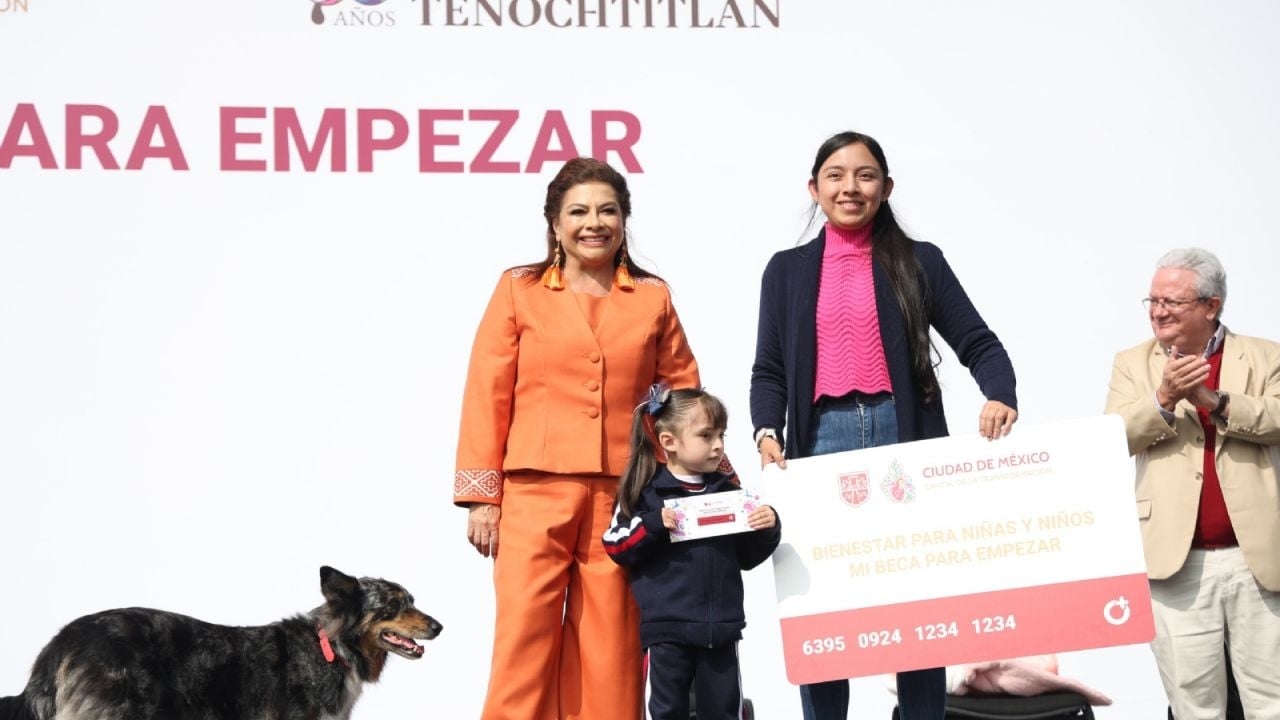 In Mexico-Stad zijn 40.000 beurzen uit het programma "My Scholarship to Start" verdeeld