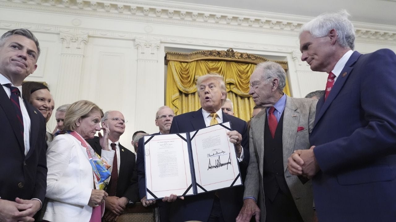 I cartelli esercitano un "enorme controllo" sul Messico: Trump; firma la legge anti-fentanyl