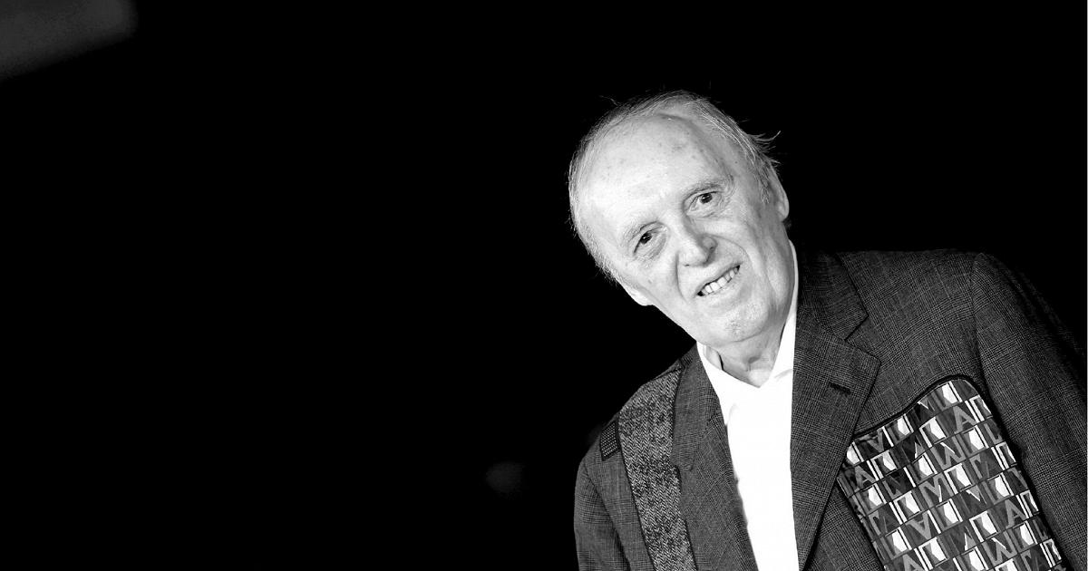 Dario Argento, solunum krizi nedeniyle Ischia'daki hastaneye kaldırıldı ancak durumu ciddi değil.