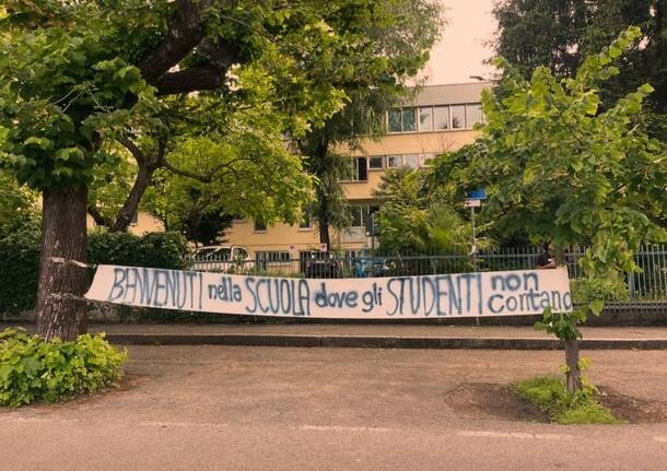 Gallarate - The protest at the Gallarate high schools. "The students here don't count" - Gallarate/Malpensa - Varese News