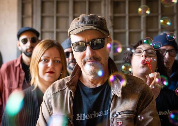 Music - A life in the upbeat: the Hierbamala in Materia - - Varese News
