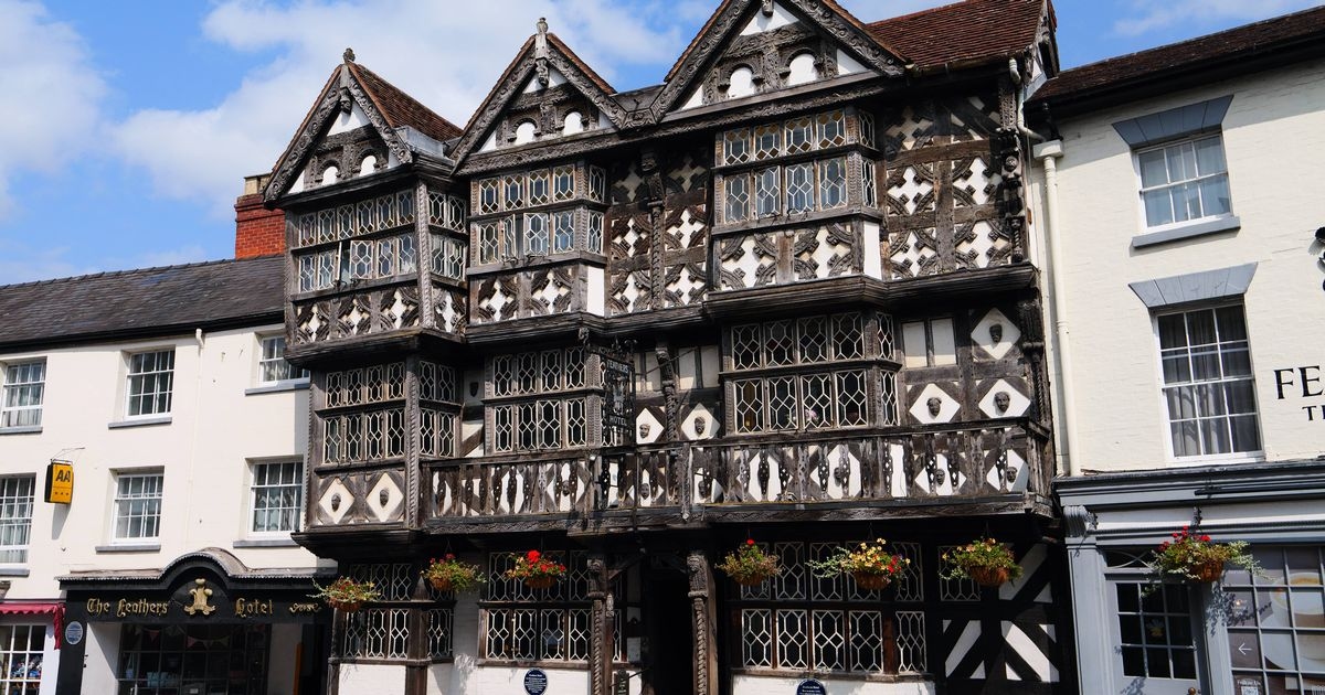 Pretty location with some of best food in UK dubbed 'loveliest town in England'