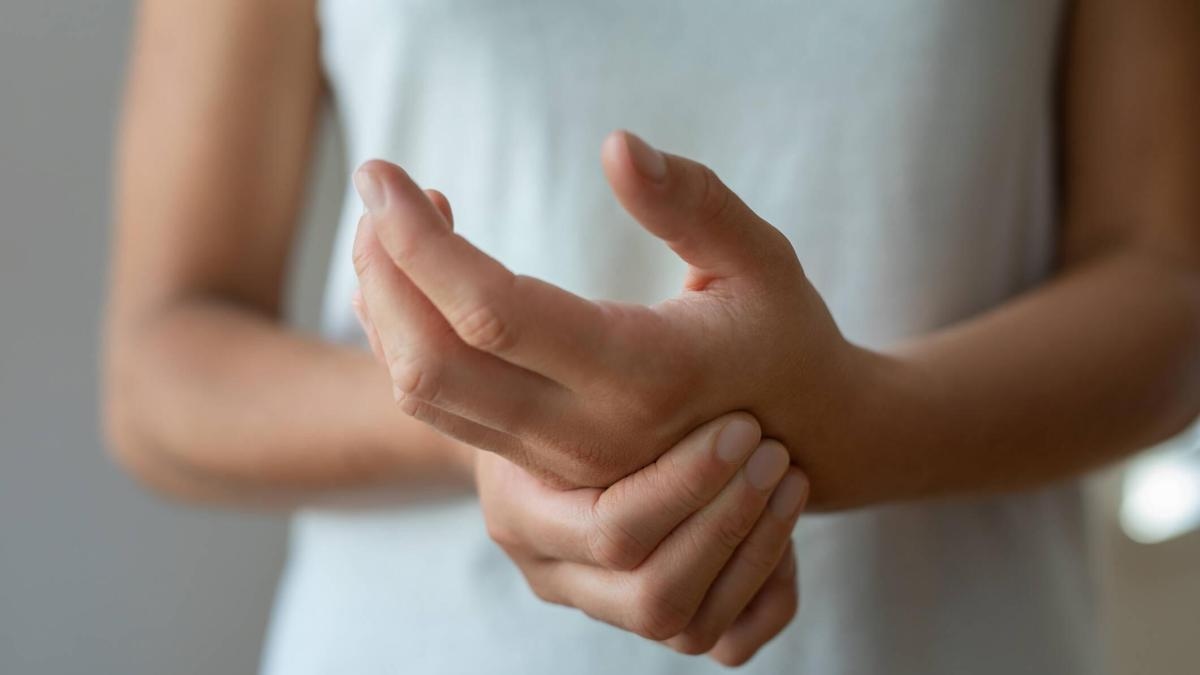 Uno studio internazionale rivela che le donne hanno un cervello più protetto contro il Parkinson.