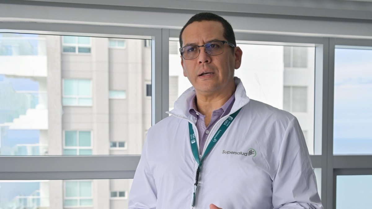 Giovanni Rubiano deixa a Supersalud com mais reclamações sobre EPS intervencionados: o saldo dos onze meses da Supersalud cessante mostra um aumento de 36%.