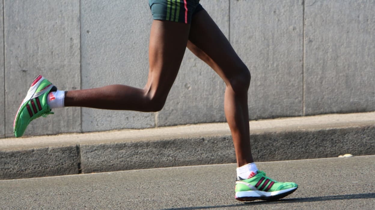 Men, women and sport: are we equal when it comes to cardiac risk?