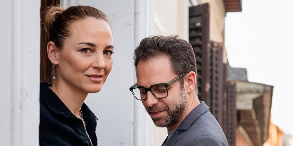 Leonor Watling : «Ya nadie se enamora del amigo de un amigo, ahora todo va con una app. El click lo ha invadido todo»