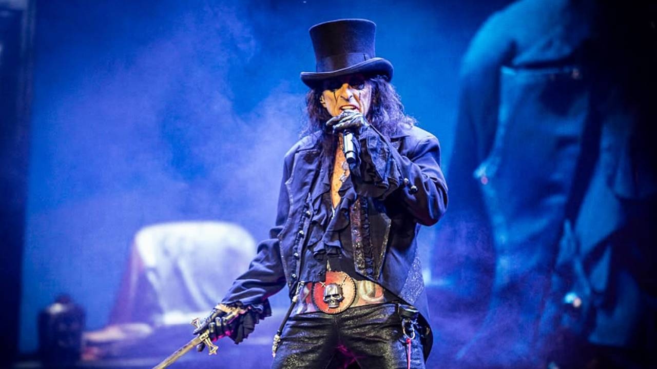 Alice Cooper, der dunkle Prinz des Rock, kommt nach Istanbul.