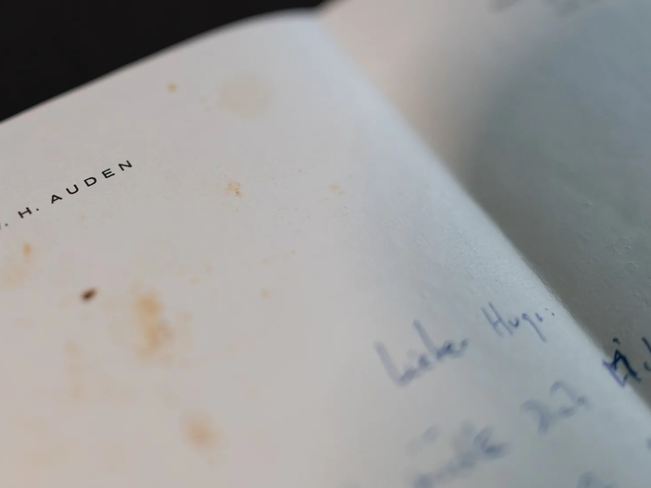 Descubren un centenar de cartas inéditas del escritor W. H. Auden a un amante austríaco